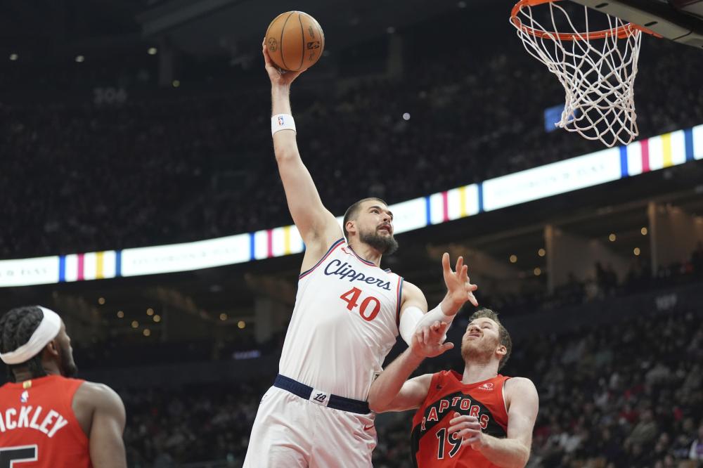 仅以抢断出 仅以抢断出