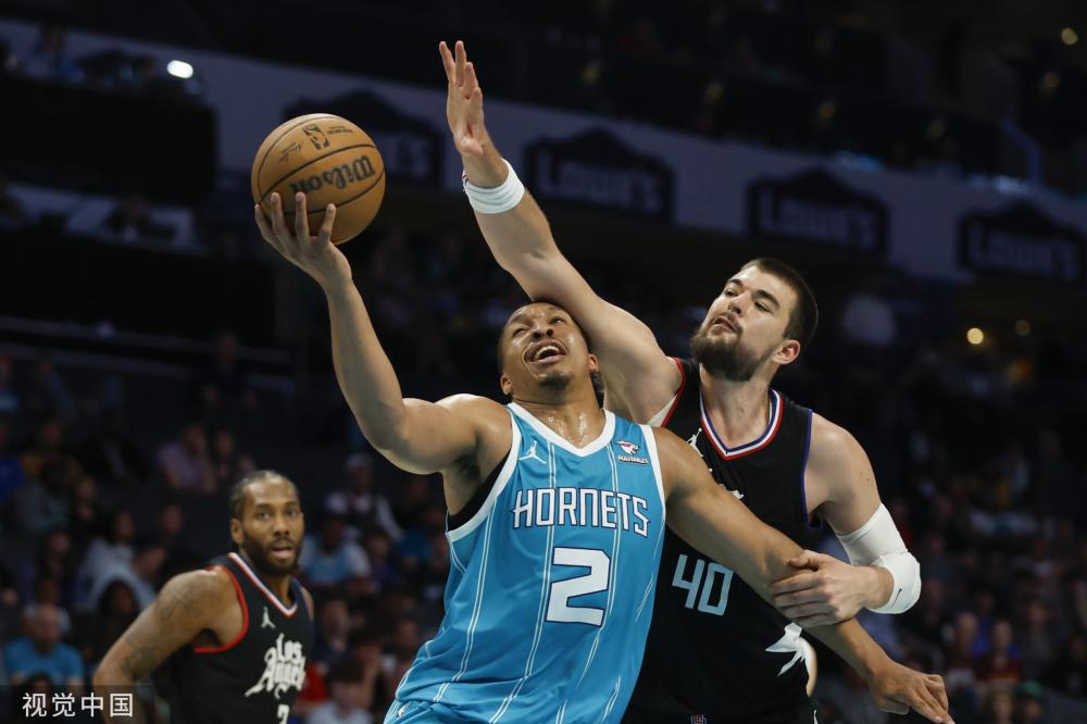 球场延伸到 球场延伸到